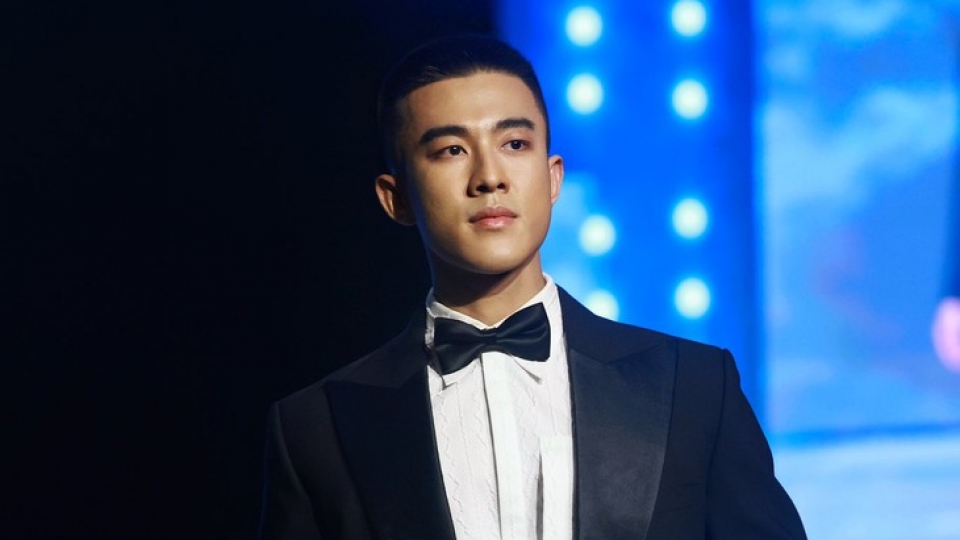 Model Cong Vinh secures Top 10 spot at Mister International 2025